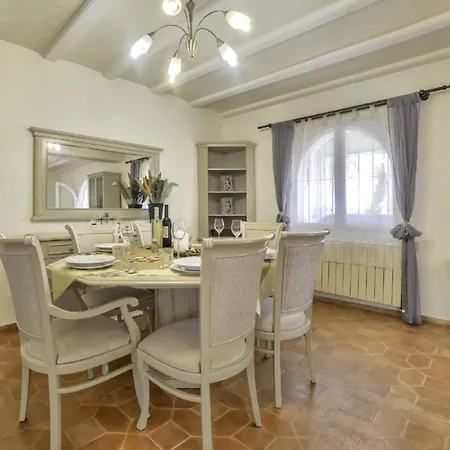 Villa Melissa - Plusholidays Casas de Torrat